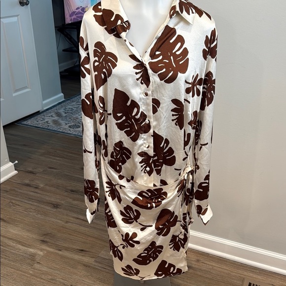 Forever 21 + 2X Brown and White Leaf Print Dress - Picture 2 of 11